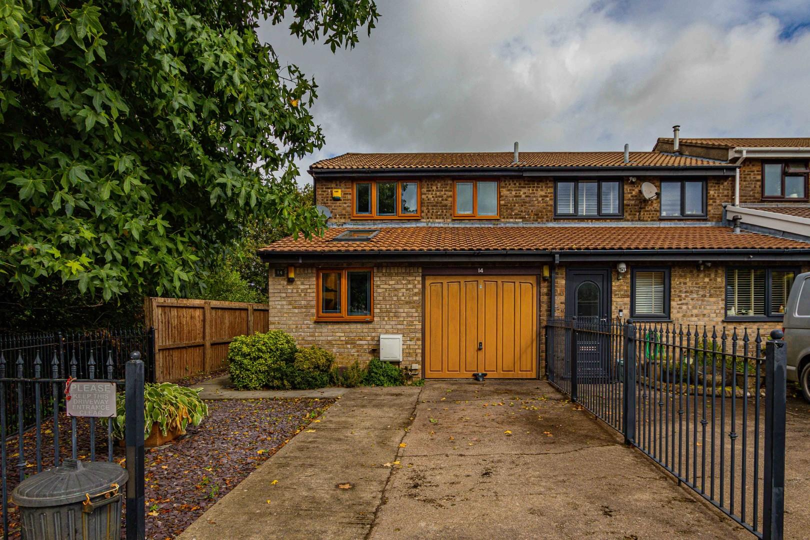 Llys Y Fedwen, Caerphilly, CF83 3QJ